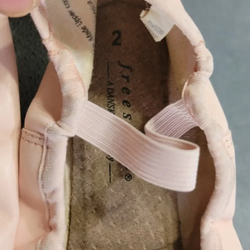 Freestyle Kids‎ Girls Size 2 Pink Ballet Slipper Comfort Slip On Tie Adjustable